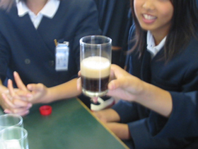 コーラに塩を入れると&hellip;