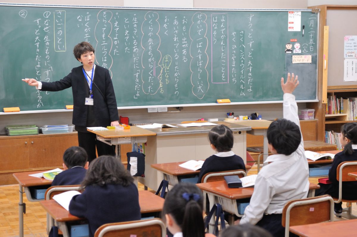 「はがき新聞」制作を通してプレゼンテーション力を育む（前編）京都聖母学院小学校1年「国語」授業リポート
