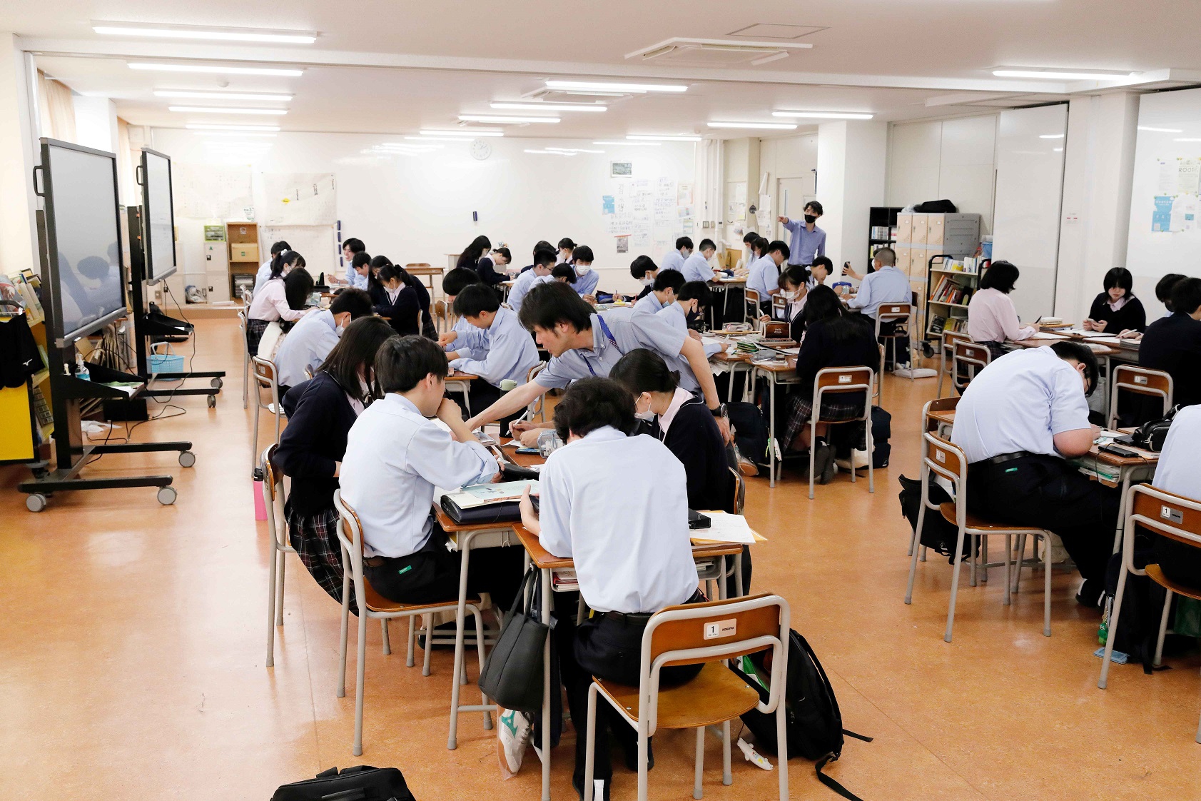 主体的に探究する心を育む（前編）大阪学園「地学基礎」授業レポート