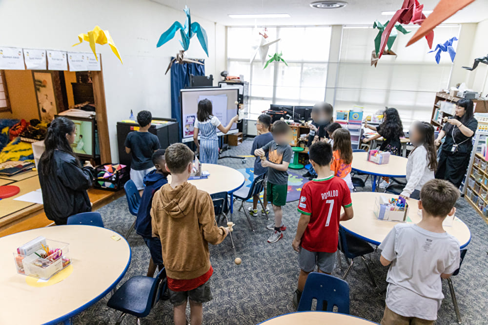 日米学校交流プロジェクト～学校紹介ビデオを撮ろう～（前編）キンザー小学校「日本語・日本文化」授業リポート