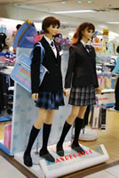 ナルミヤブランド「ANGEL BLUE」でも制服ラインのデザインを扱う