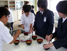 ・ソムリエ【食文化】［家庭科］