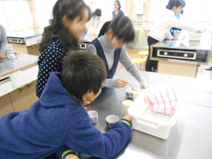 だし入り味噌汁はどっちかな?